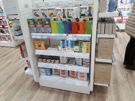 interni della nuova Lloyds Farmacia Comunale di via Pacinotti