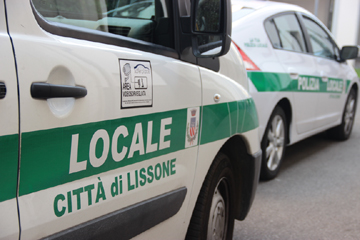 foto auto Polizia Locale Città di Lissone