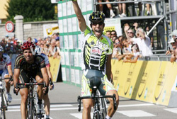 Foto di Giovanni Visconti all'arrivo della Coppa Agostoni