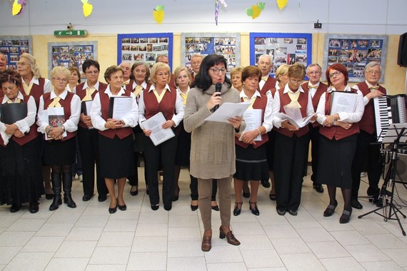 GIUSI GUARINO legge una poesia 