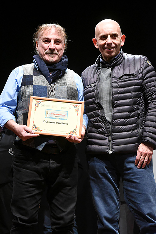 2 canzone classificata GRAND HOTEL Cantata da MAURIZIO FEREGALLI premiata da OSCAR BONAFE Assessore ai Lavori Pubblici del Comune di Lissone