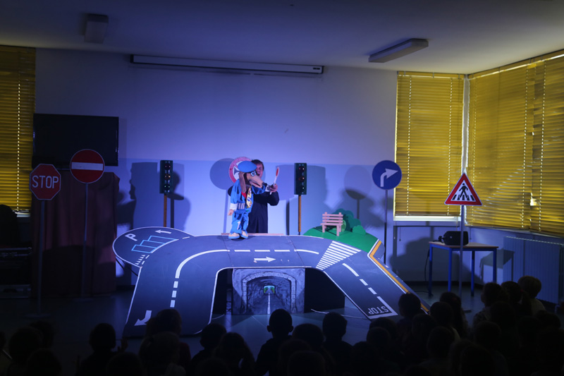 Sicurezza stradale con il "Signor Bassotto"