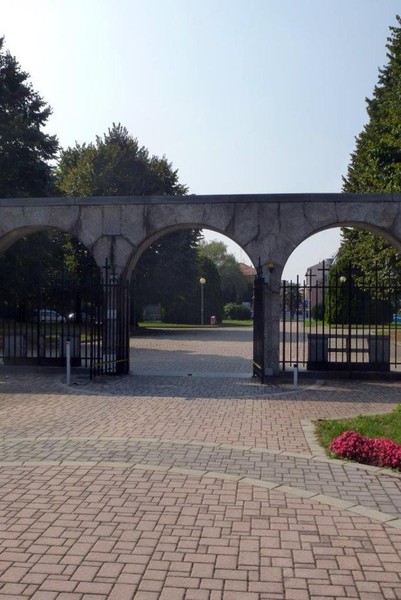 Ingresso cimitero 2016