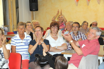 PUBBLICO ALL' ESIBIZIONE  DI CANTO